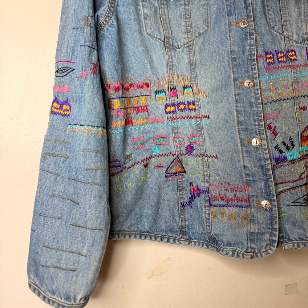 Chico’s Embroidered Denim Jacket Colorful Southwestern Stitch Size 2 - Picture 4 of 10